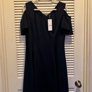 Chic Navy Cold-Shoulder Dress